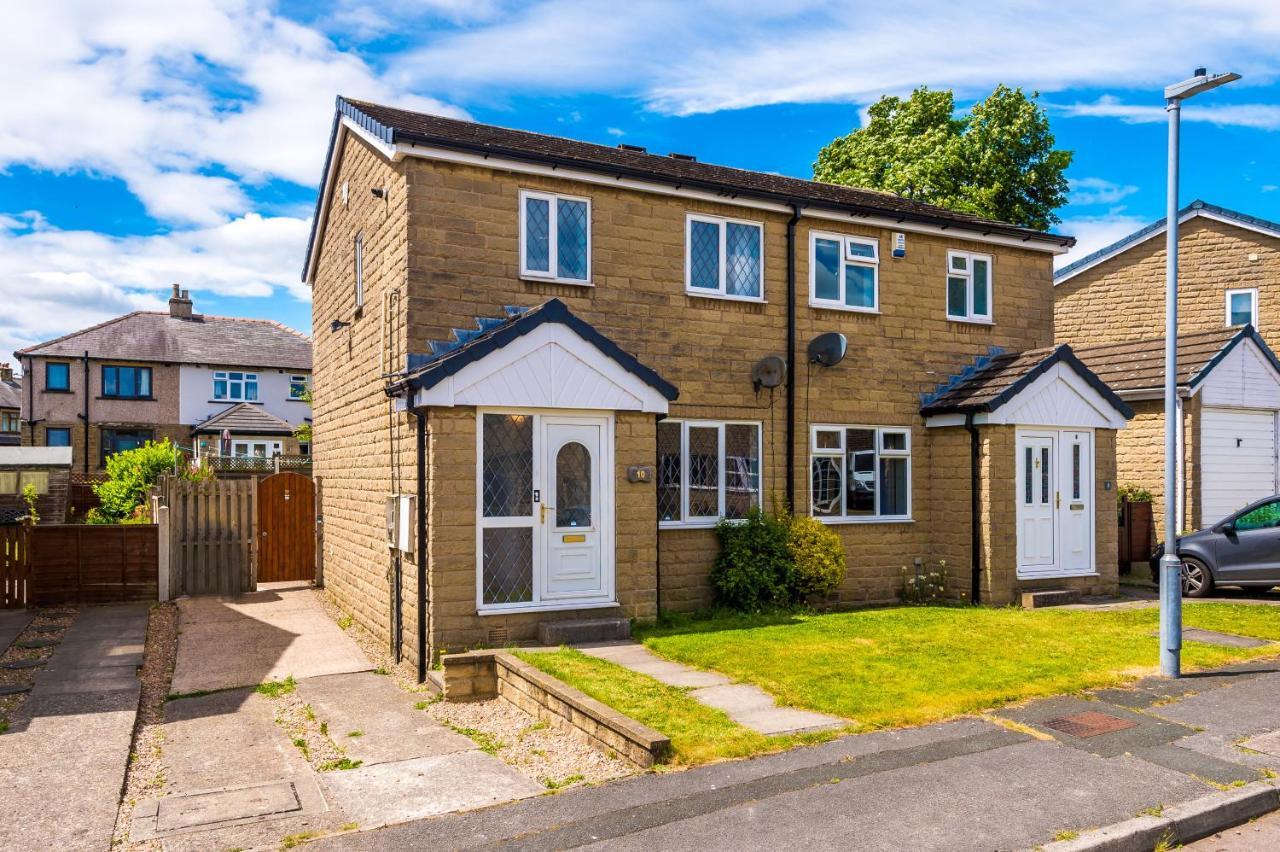 Family Friendly 3-Bed Home With Free Parking On Site Huddersfield Dış mekan fotoğraf