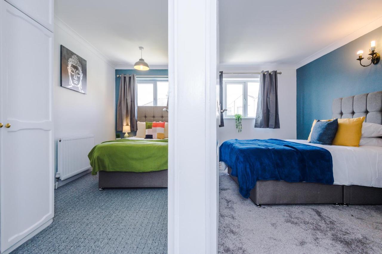 Family Friendly 3-Bed Home With Free Parking On Site Huddersfield Dış mekan fotoğraf